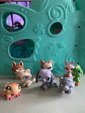 Littlest Pet Shop Hasbro 2009 Collector’s Pack #1362 to #1369 Complete Set